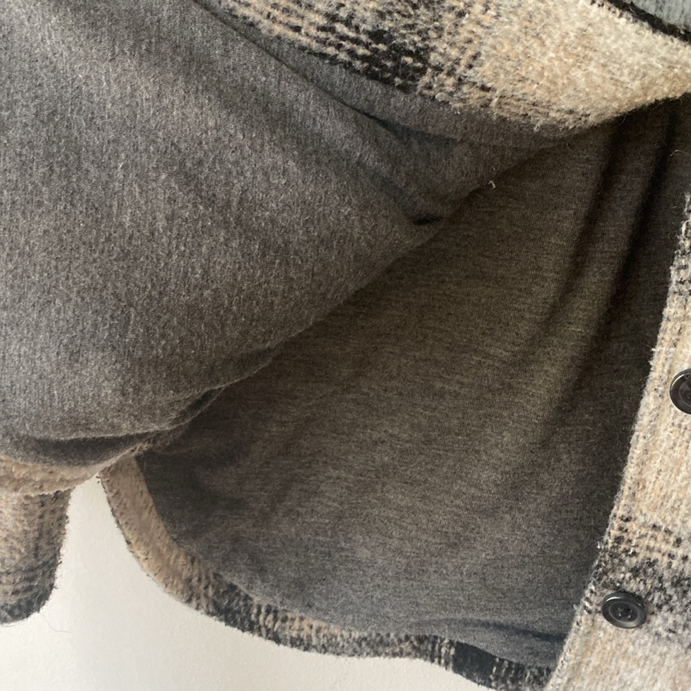 Thread & Supply Shacket - Picture 8 of 11